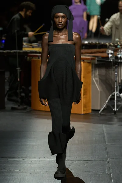Look 22